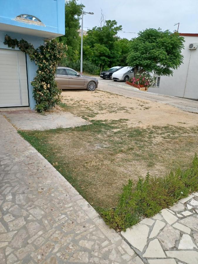 Apartments With A Parking Space Pag - 6325 Pag Town Buitenkant foto