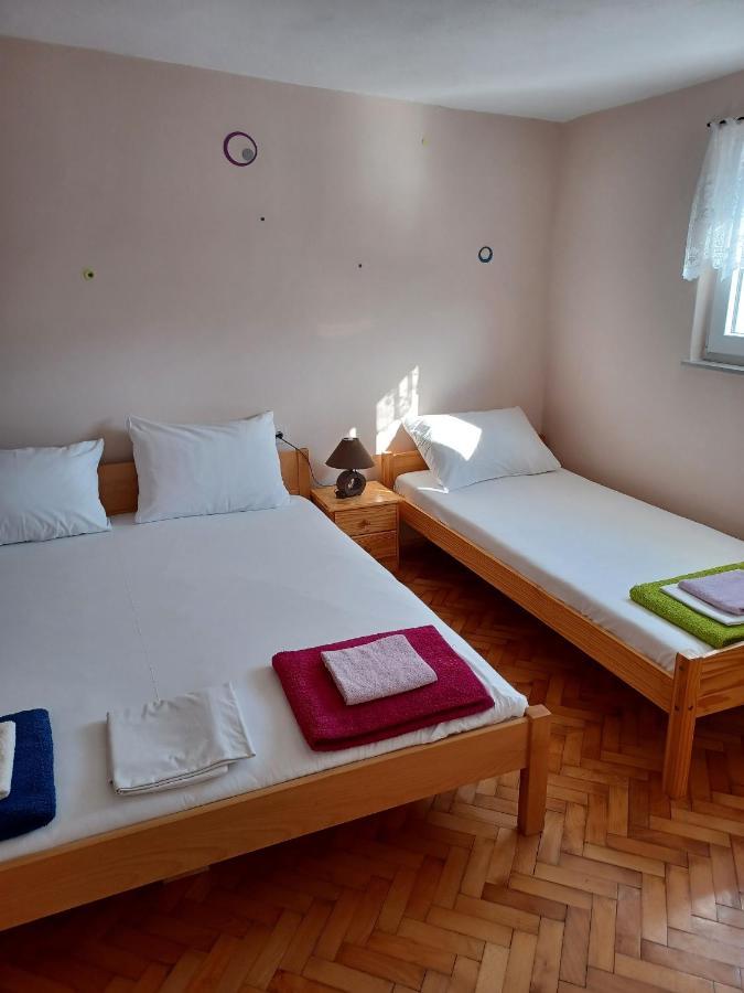 Apartments With A Parking Space Pag - 6325 Pag Town Buitenkant foto